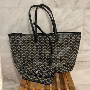 Black and white tote